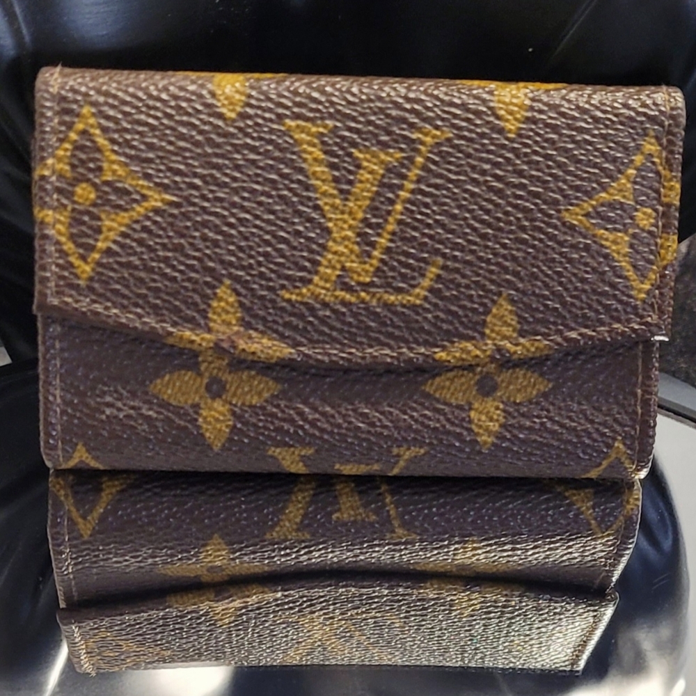 Louis Vuitton Brown Monogram Vintage Key Case. 6 Key Holders. 1988 Rare Find